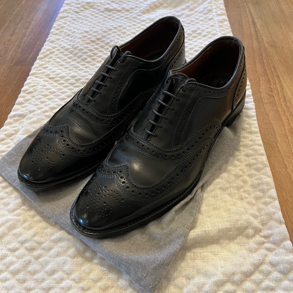 Allen Edmonds McAllister Black Wingtips 12D